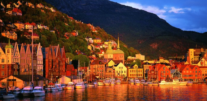 The-sunset-over-Bergen-Harbour-Norway-1920