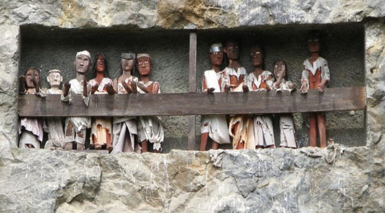 https://www.iviaggidigiorgio.it/wp-content/uploads/2019/01/toraja-768x426.jpg