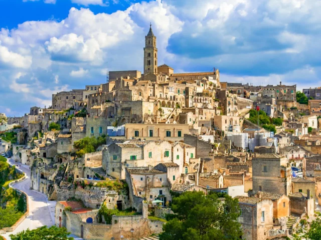 MATERA E I SUOI TESORI MERCATINI E PRESEPI