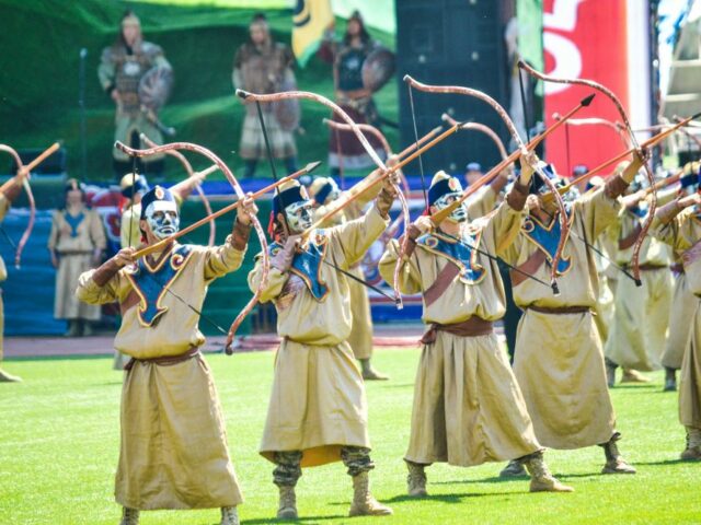 MONGOLIA: il deserto del Gobi e le gesta di Gengis Khan – Mini Naadam Festival