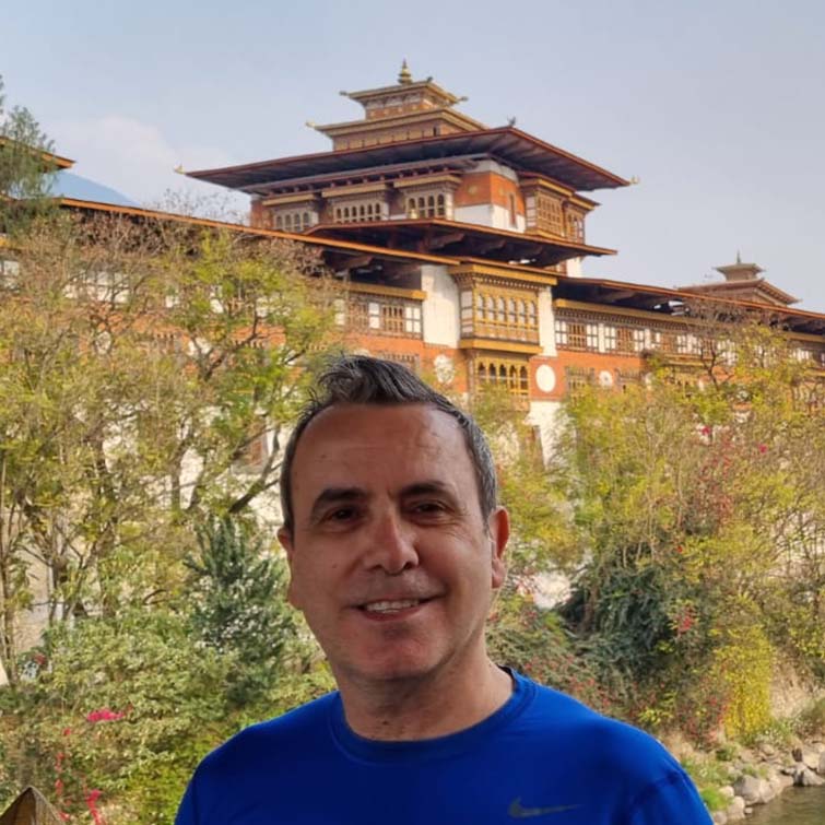https://www.iviaggidigiorgio.it/wp-content/uploads/2024/05/Claudio.jpg