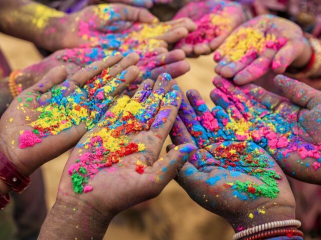 INDIA: HOLI LA FESTA DEI COLORI E IL RAJASTAN