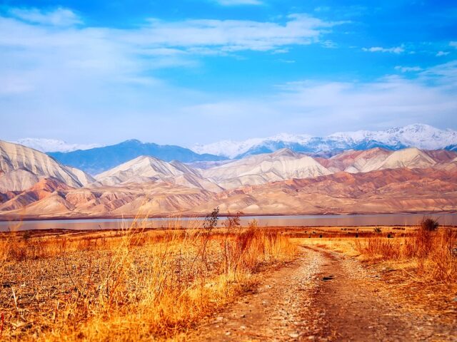 TAGIKISTAN e KIRGHIZISTAN: Pamir e Tien Shan, cuore dell’Asia Centrale
