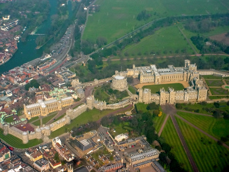 Windsor_Castle_from_the_air